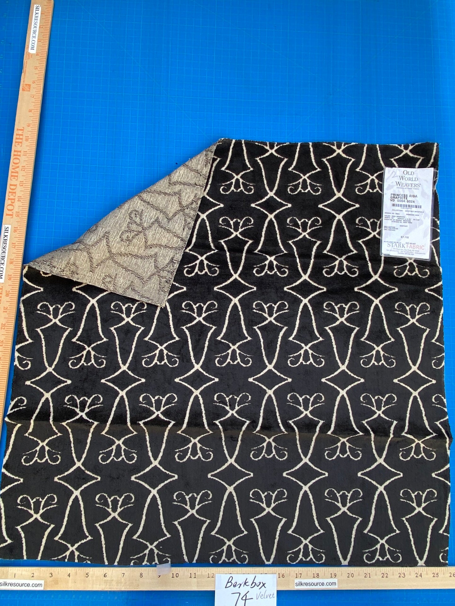 24 Berkbox74 Square Velvet by Old World Weavers Princess Aida Graphite Cut Velvet Silky Black MSRP USD 228/Y