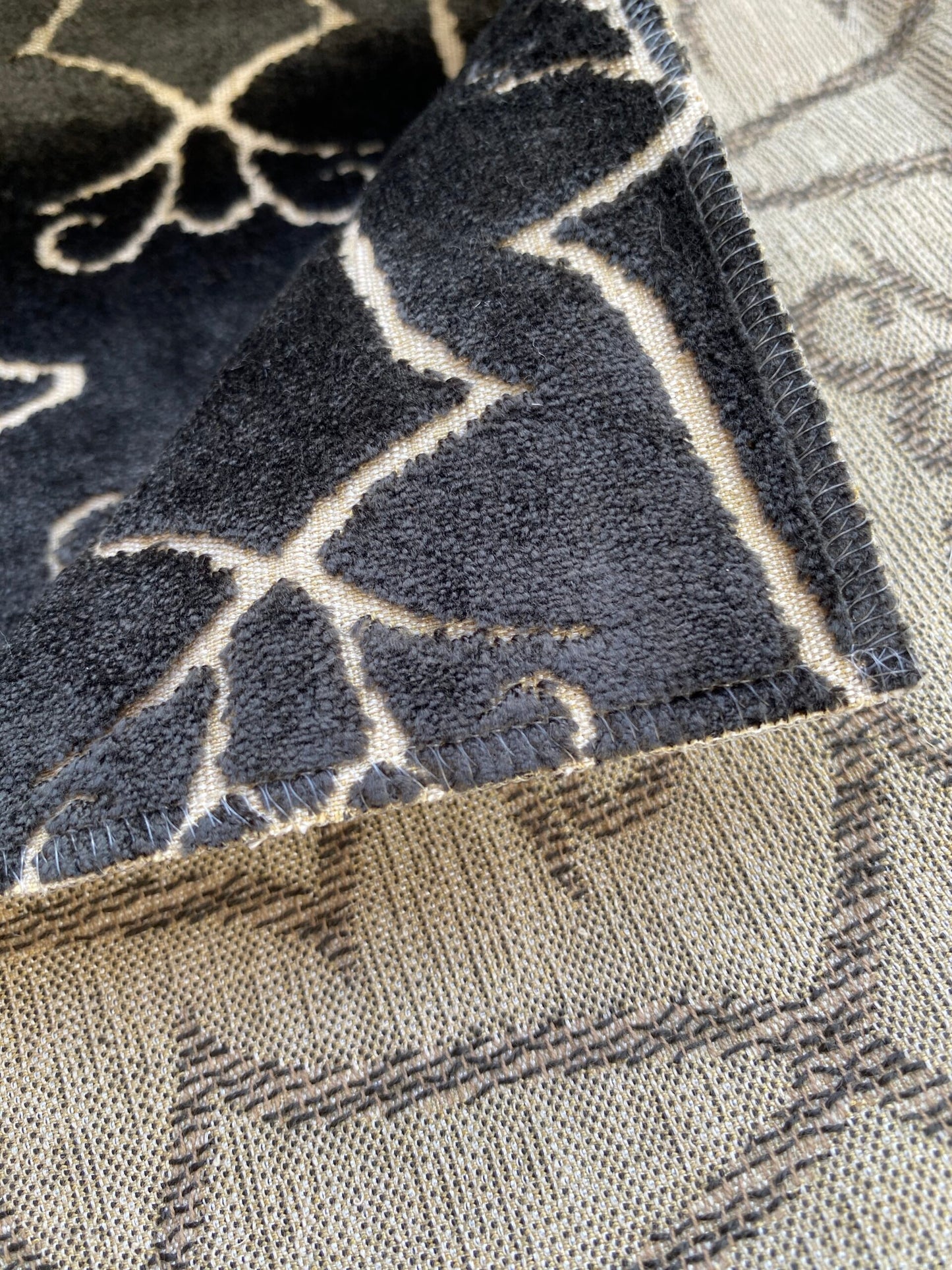 25 Berkbox74 Square Velvet by Old World Weavers Princess Aida Graphite Cut Velvet Silky Black MSRP USD 228/Y