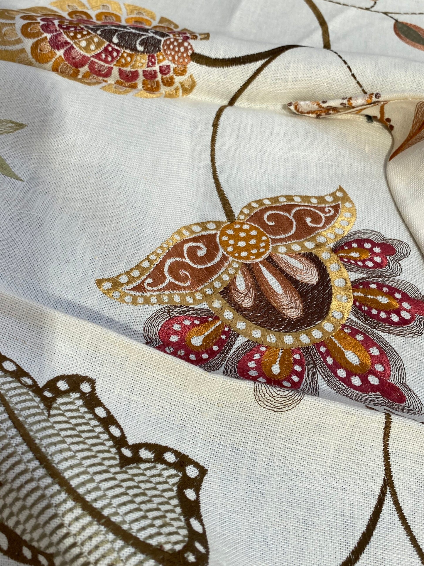 31 Berkbox75 Square Embroidery by Grey Watkins Mangalore Brown on Natural Botanical Foliage MSRP USD 240/Y