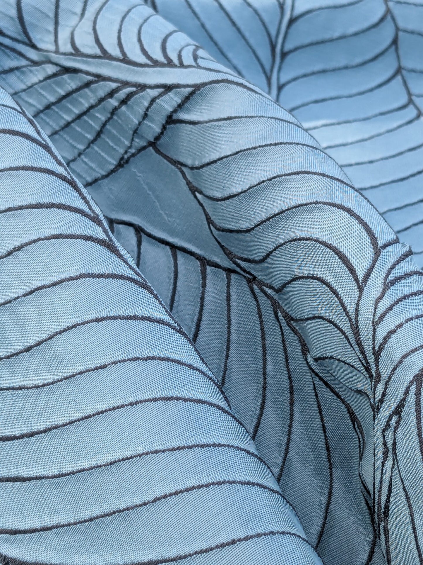 Scalamandre Sagamore Hill Bluebell Blue Large Silk Lampas Tropical Foliage Old World Weavers MSRP USD 492/Y