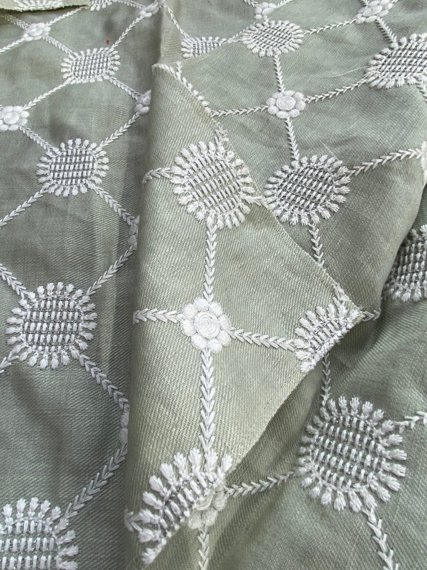 6 Berkbox76 Square Embroidery by Scalamandre Gustavian Diamond  Willow Green Ogee Fretwork Lattice MSRP USD 286y
