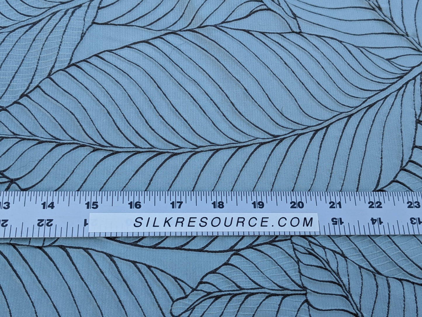 Scalamandre Sagamore Hill Bluebell Blue Large Silk Lampas Tropical Foliage Old World Weavers MSRP USD 492/Y