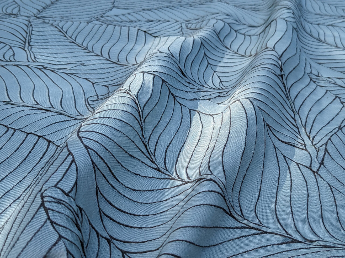 Scalamandre Sagamore Hill Bluebell Blue Large Silk Lampas Tropical Foliage Old World Weavers MSRP USD 492/Y