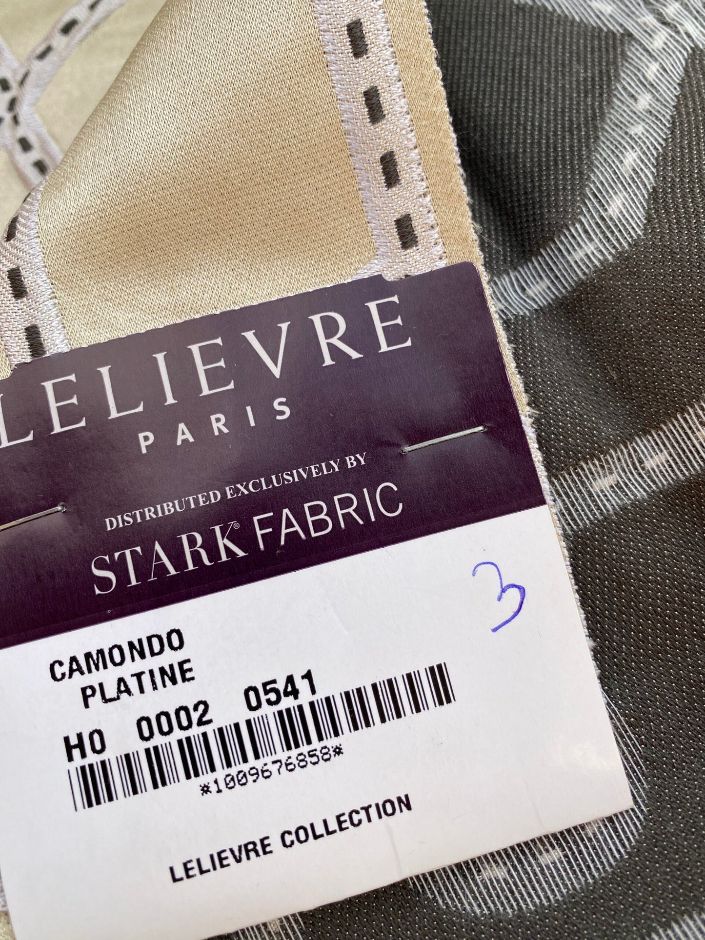 10 Berkbox76  Square Jacquard by Lelievre Paris Camondo Platine  MSRP USD 440/y