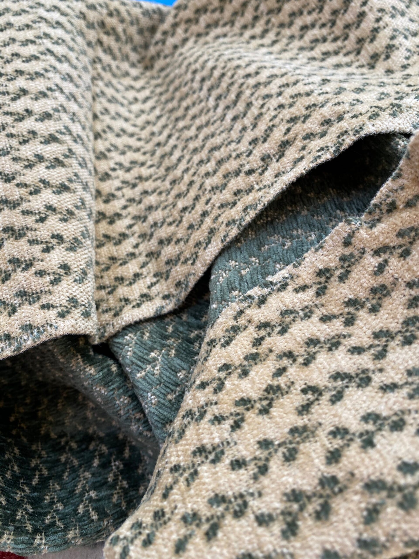 12 Berkbox76 Square Fonthill Lamar Chenille Alpine Beige Green Novelty Botanical Foliage MSRP USD 368/y