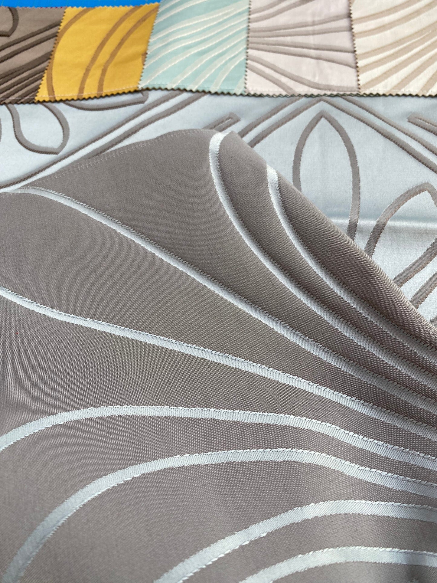 14 Berkbox76 Square Jacquard by Lelievre Trefle Opale Gray Damask Polyester MSRP USD 542/y