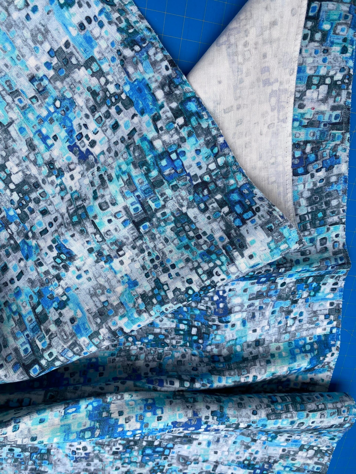 18 Berkbox77 Square Printed Fabrics by Grey Watkins Anantara Reef Blue Marine Abstract Linen Cotton 34" x 25" MSRP USD 318/Y