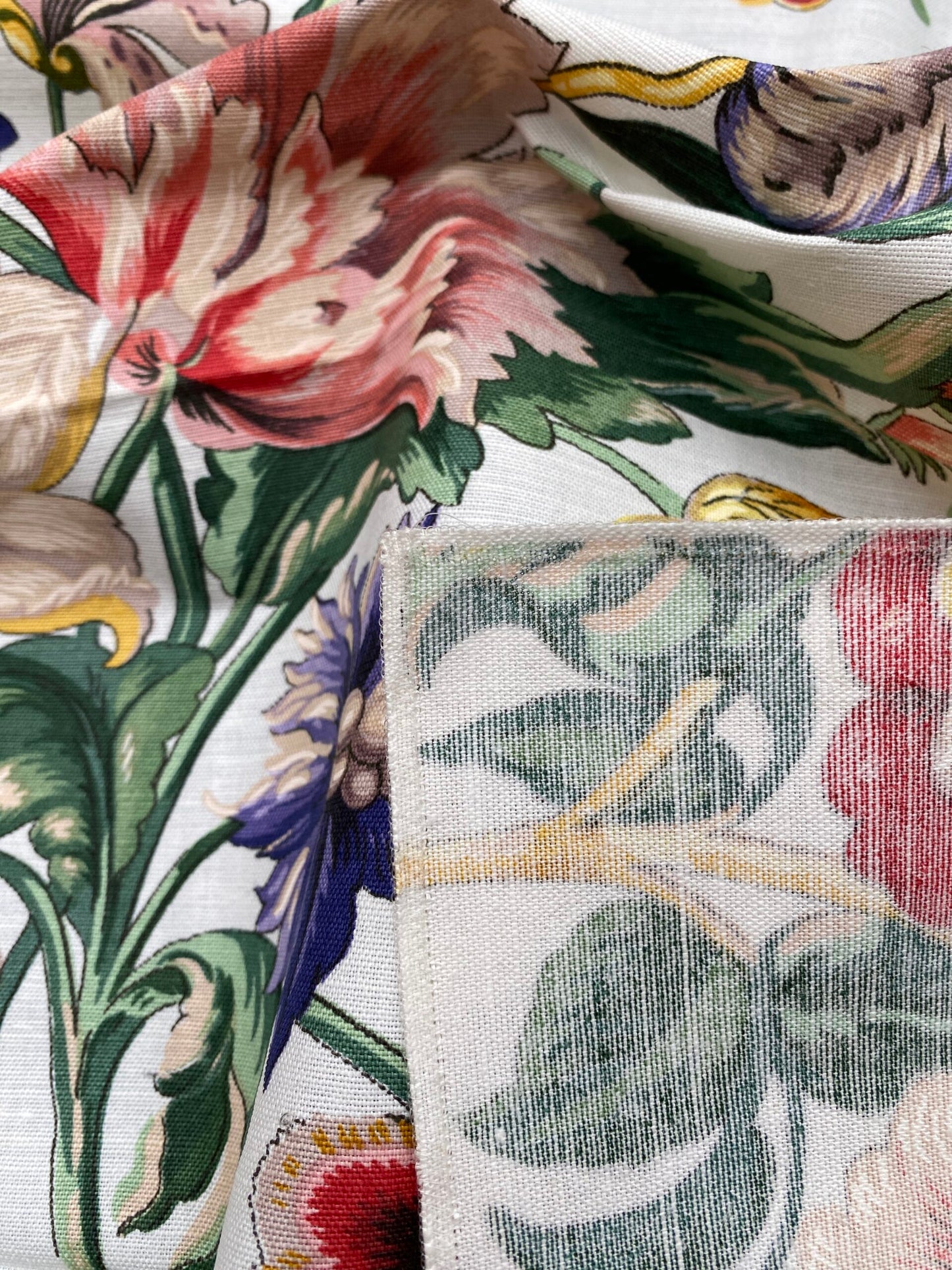 21 Berkbox77 Square Printed Fabrics by Grey Watkins Les Fleurs Mysterieuses Multi Color on White Floral Cotton Linen MSRP USD 784/Y