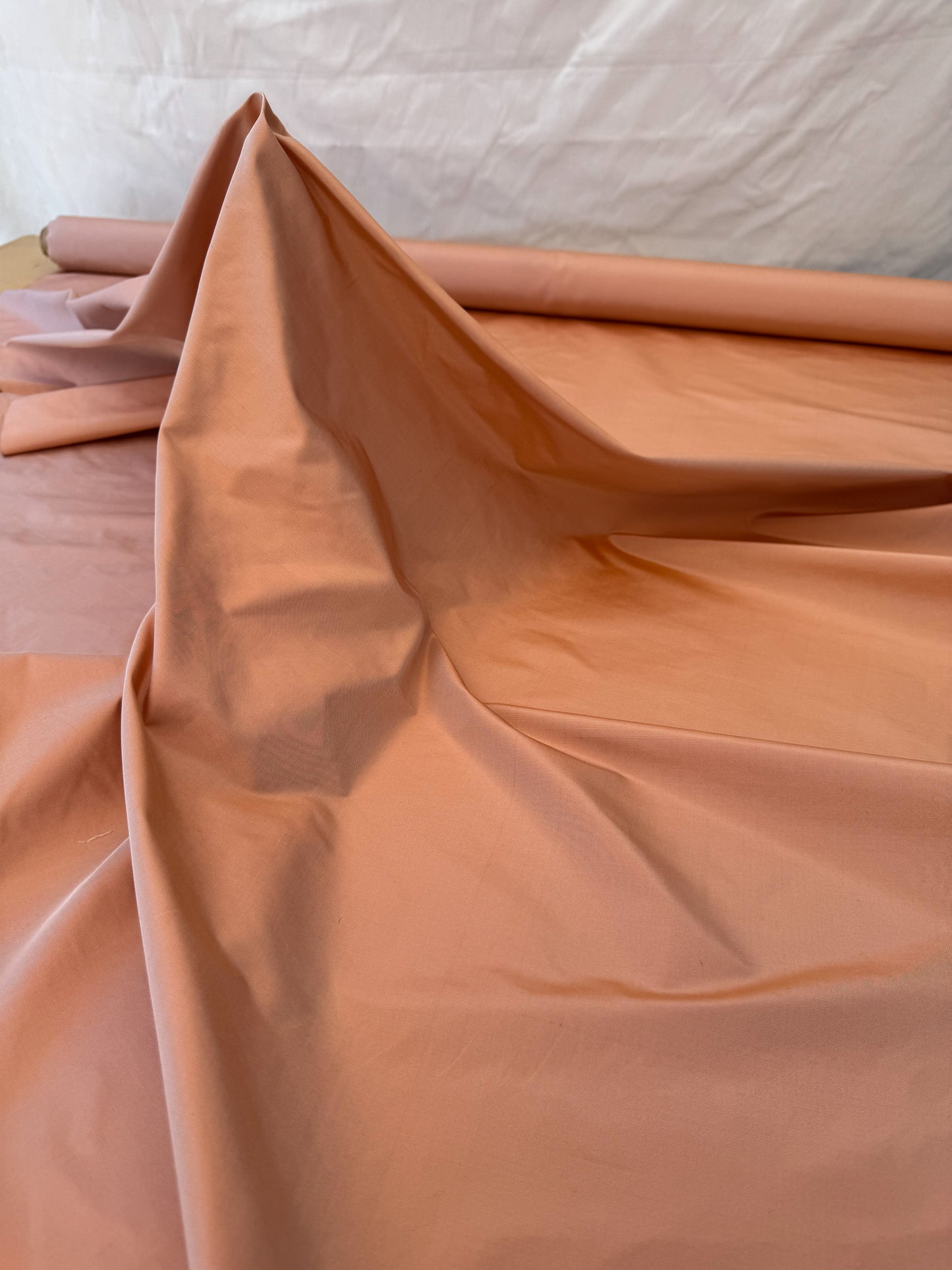 Scalamandre 100%silk Taffeta Juicy Peach Pink Orange With Silver Shot - By The Yard