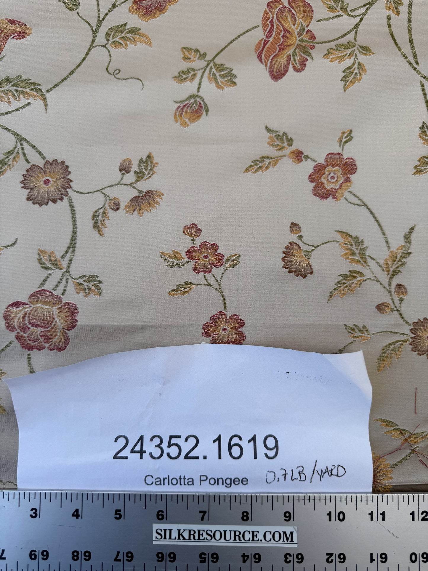 BY Yard Kravet Villa Carlotta Pongee 100% silk Lampas Chinoiserie Peony Rose Vine Pale Gold MSRP USD 354/Y