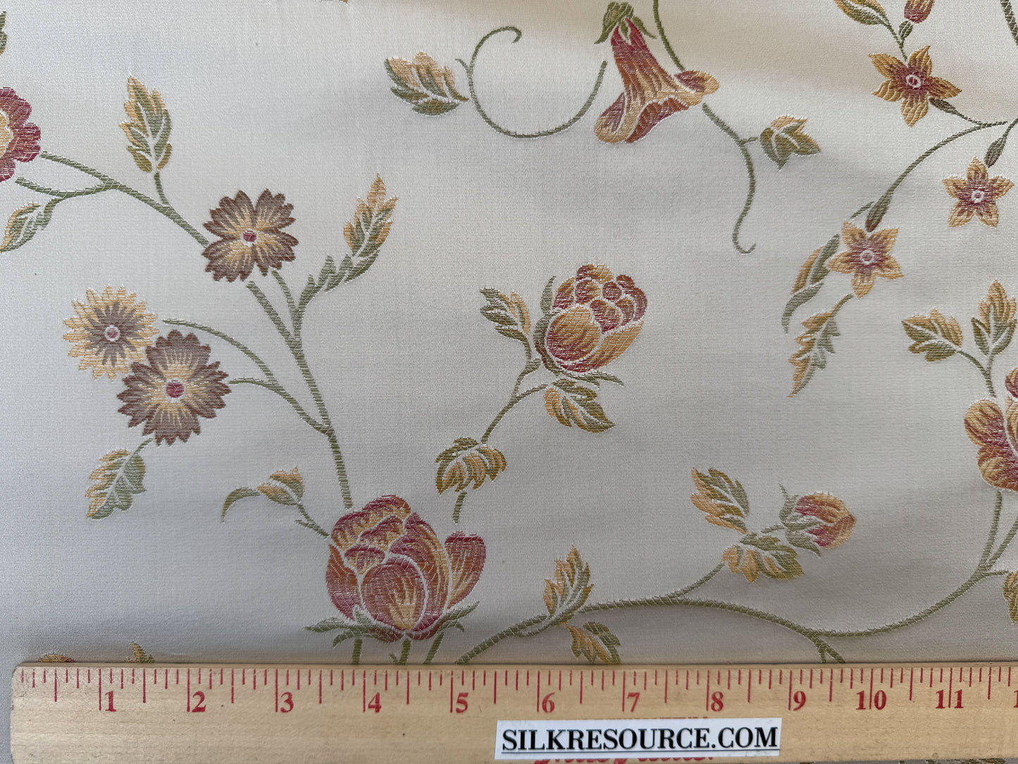 BY Yard Kravet Villa Carlotta Pongee 100% silk Lampas Chinoiserie Peony Rose Vine Pale Gold MSRP USD 354/Y