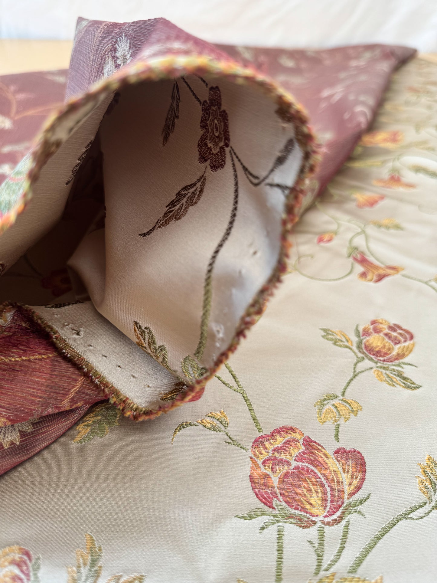 BY Yard Kravet Villa Carlotta Pongee 100% silk Lampas Chinoiserie Peony Rose Vine Pale Gold MSRP USD 354/Y