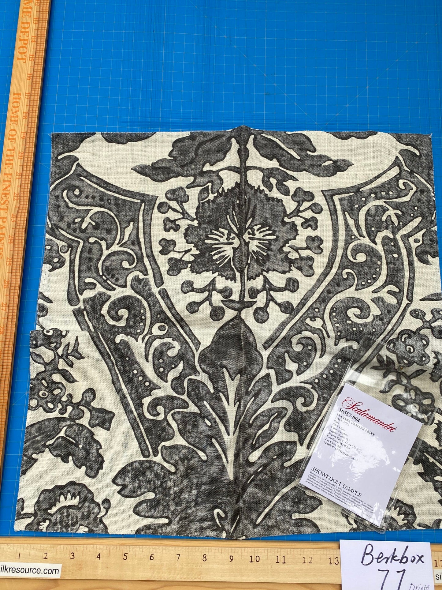57 Berkbox77 Square Printed Fabrics by Scalamandre Luciana Damask Print Graphite Linen Gray White MSRP USD346/y