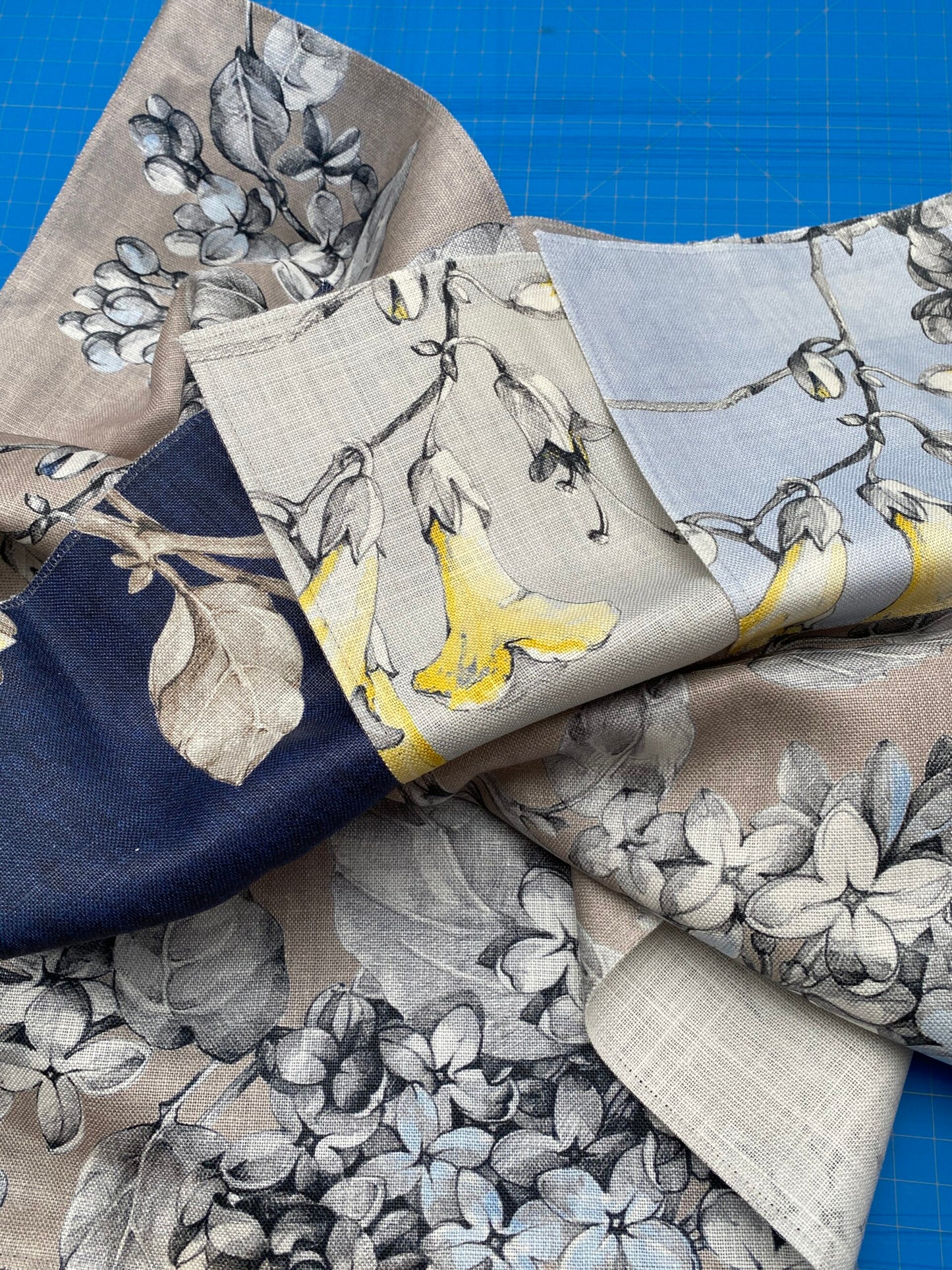 59 Berkbox77 Square Printed Fabrics by Grey Watkins Merrimon Linen Gray White MSRP USD346/y