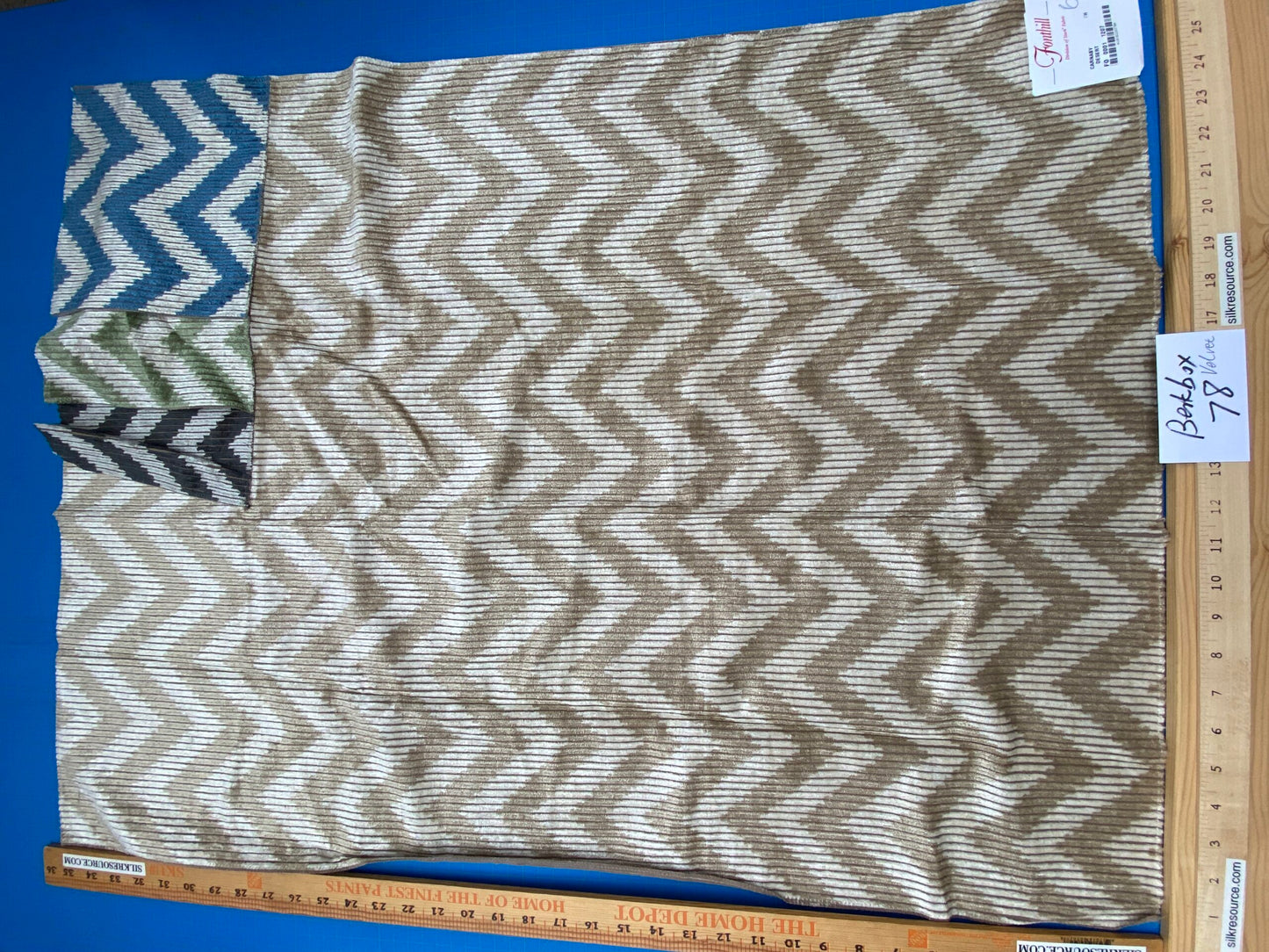 12 Berkbox78 Square Velvet by Fonthill Carnaby Desert Brown White Chevron MSRP USD 294/y