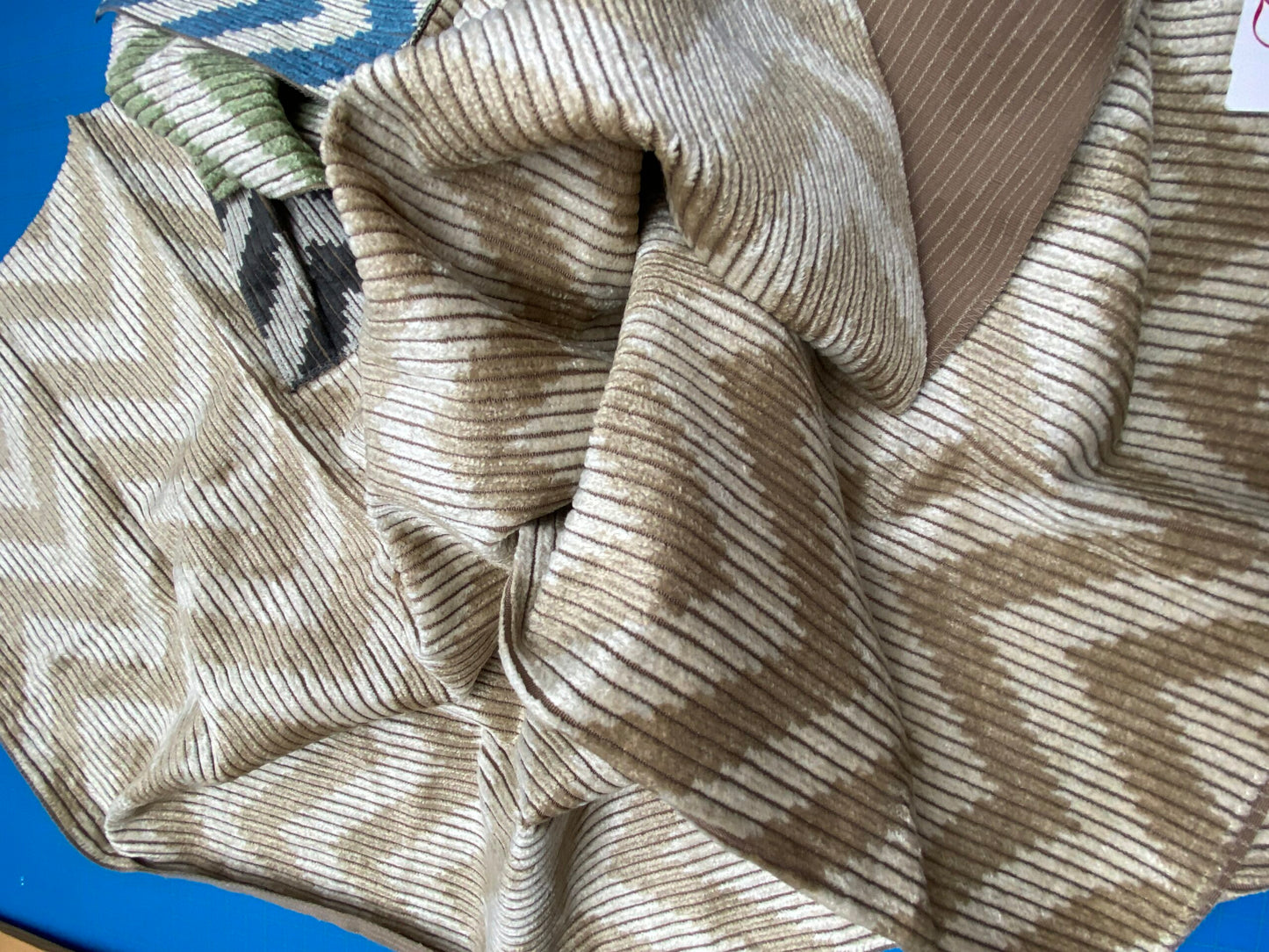 12 Berkbox78 Square Velvet by Fonthill Carnaby Desert Brown White Chevron MSRP USD 294/y