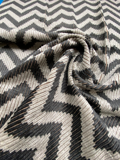 14 Berkbox78 Square Velvet by Fonthill Carnaby Carbon Black White Chevron MSRP USD 294/y