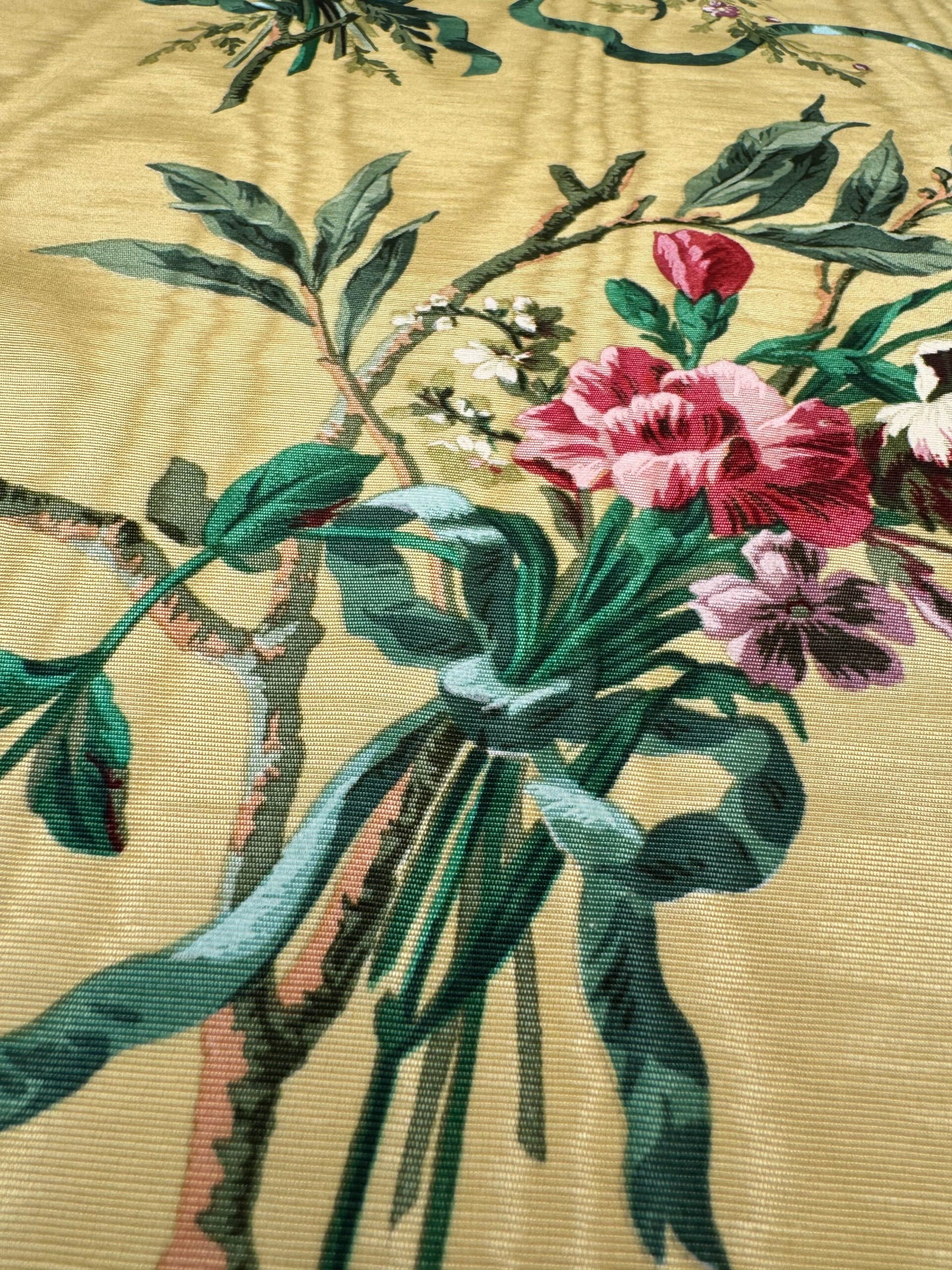 Scalamandre Nosegay Yellow Red Green  Floral Botanical Foliage MSRP USD 316/y