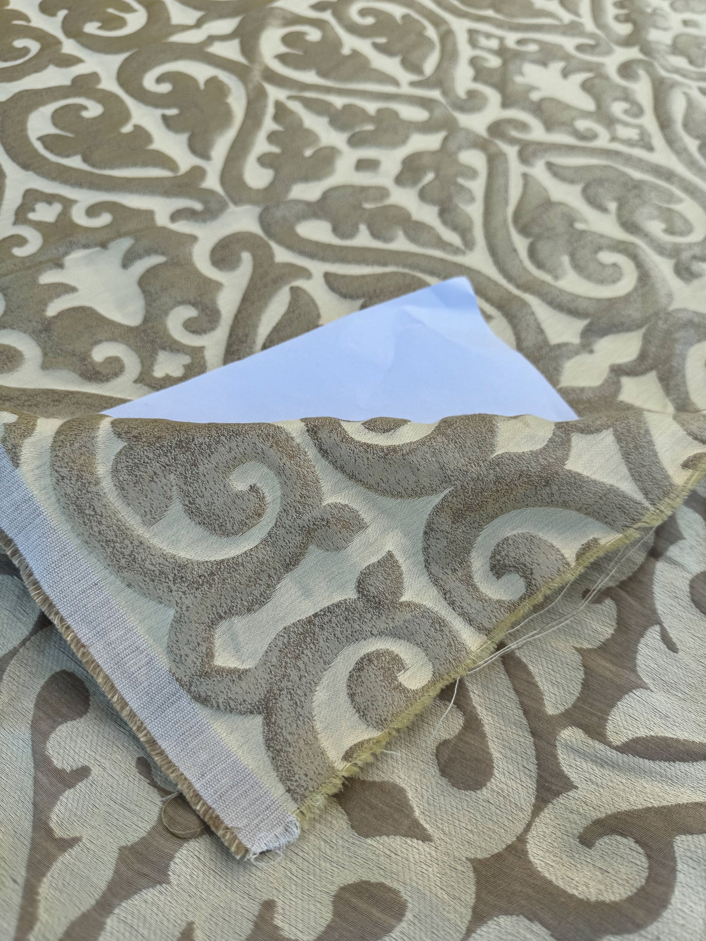 Beacon Hill Robert Allen Topiary Scroll Yellow Lotus Silk Damask Heart Shaped Yellow Gold Brown Metallic Silk and Linen
