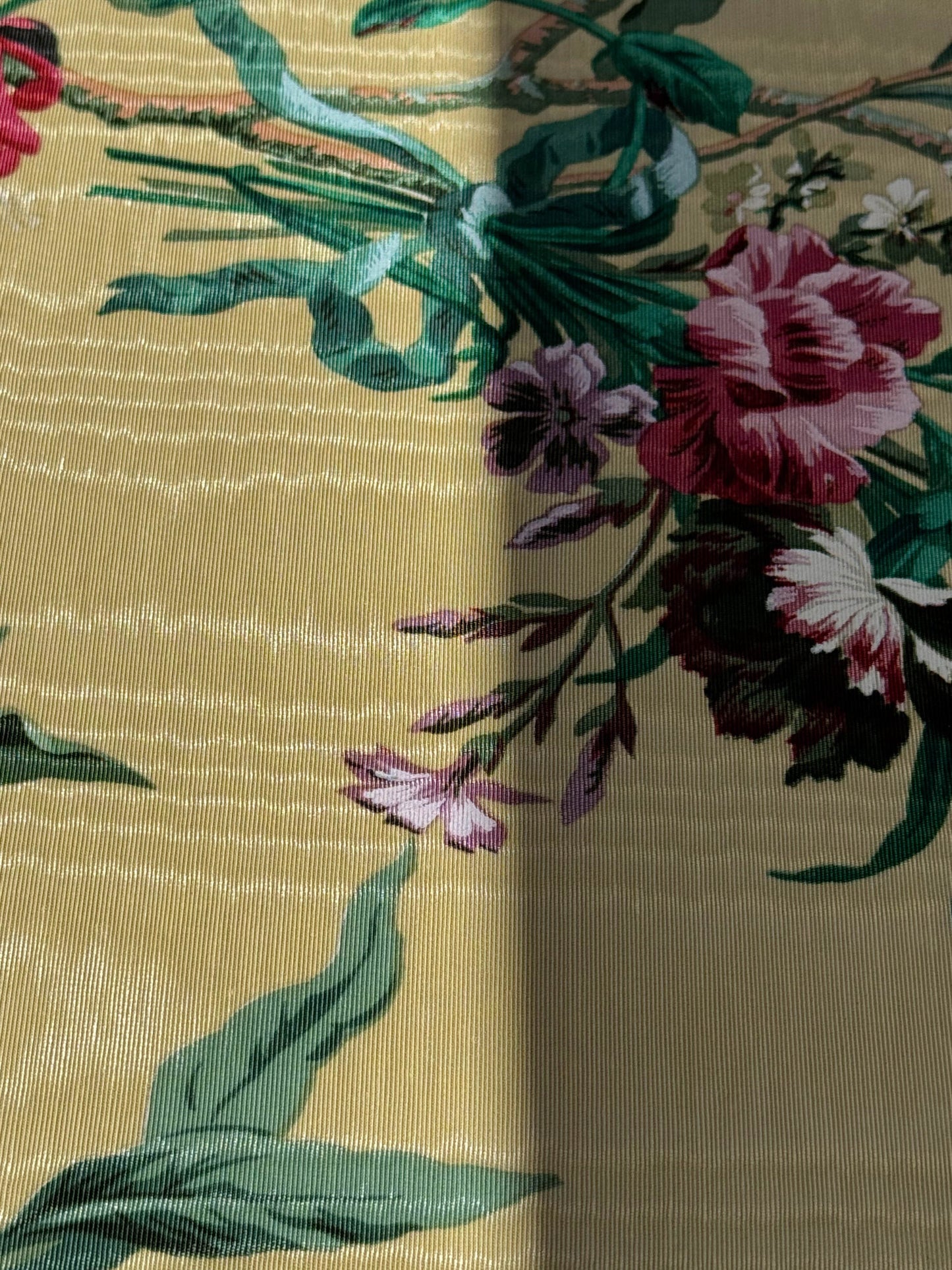 Scalamandre Nosegay Yellow Red Green  Floral Botanical Foliage MSRP USD 316/y