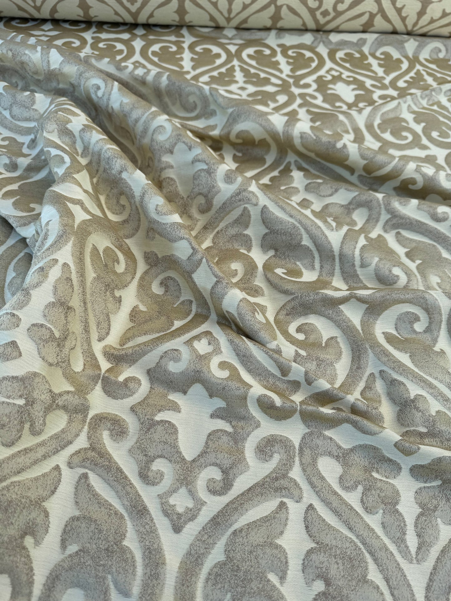 Beacon Hill Robert Allen Topiary Scroll Yellow Lotus Silk Damask Heart Shaped Yellow Gold Brown Metallic Silk and Linen
