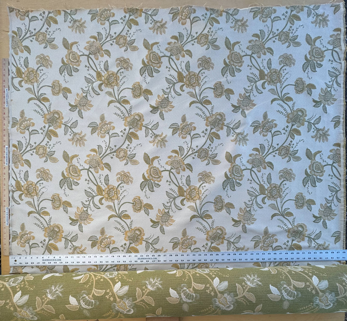 Beacon Hill Pennine Leaf Green Gold Yellow Classy Jacobean Botanical Silk and Linen Lampas MSRP USD195