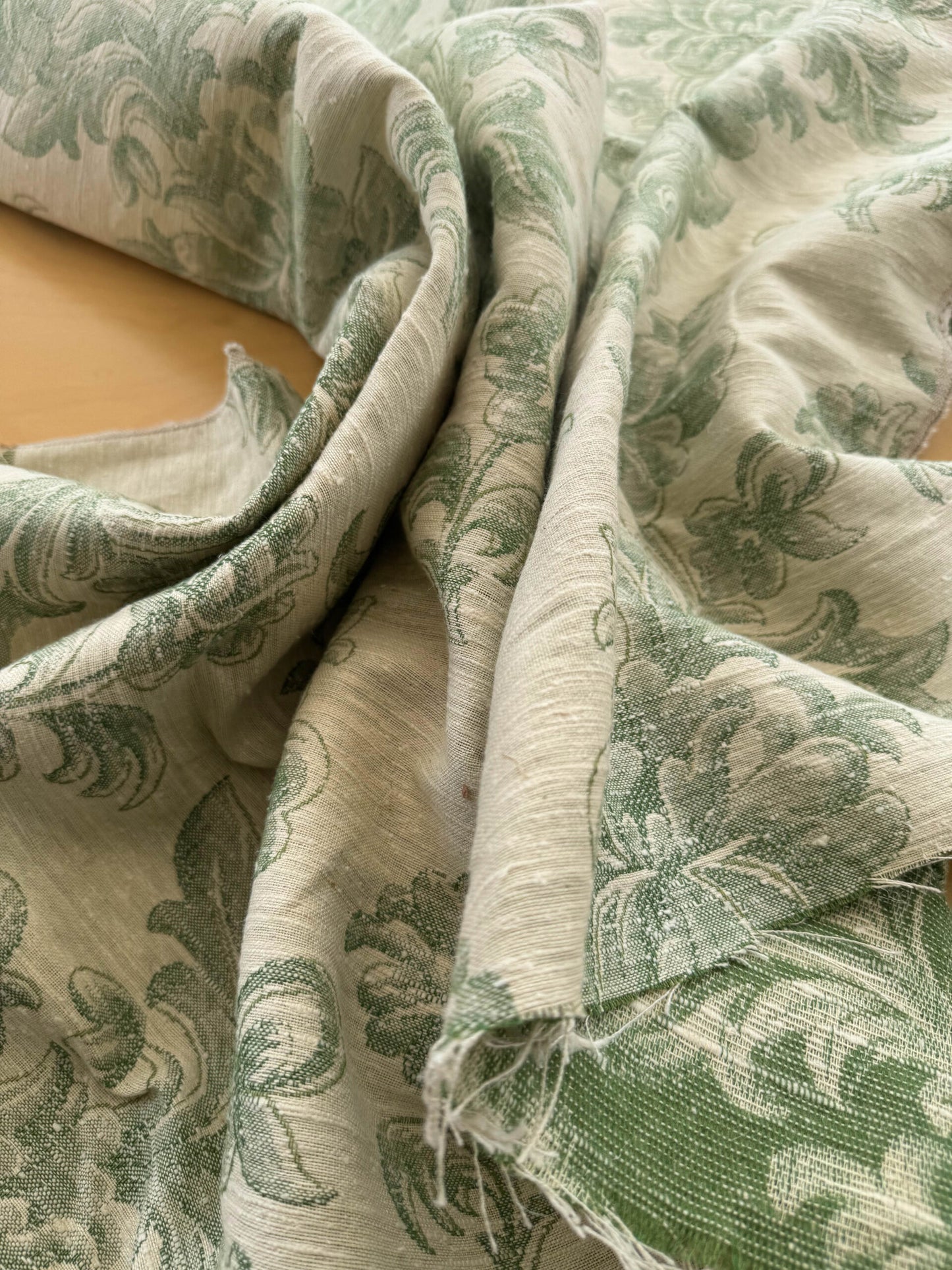 Scalamandre Arles Green Floral Botanical Cotton Linen MSRP USD 196/y