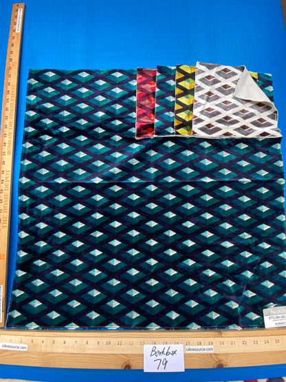 8 Berkbox79 Square Velvet by Aldeco Stylish Velvet Emerald Reflections MSRP USD400+/y