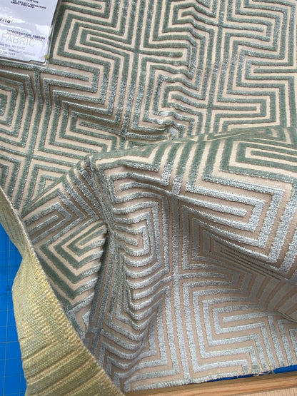 12 Berkbox79 Square Velvet by Old World Weavers Nexus Aqua Cut Velvet MSRP USD360/y