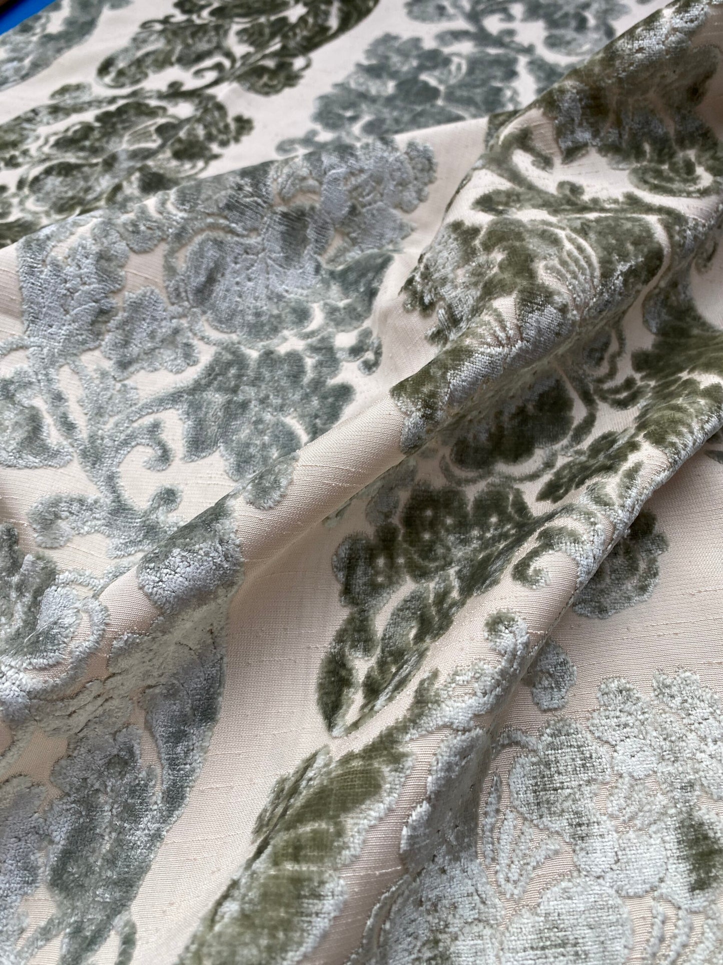 4 Berkbox80 Square Velvet by Grey Watkins Riggato Graziella Jade MSRP USD470/y