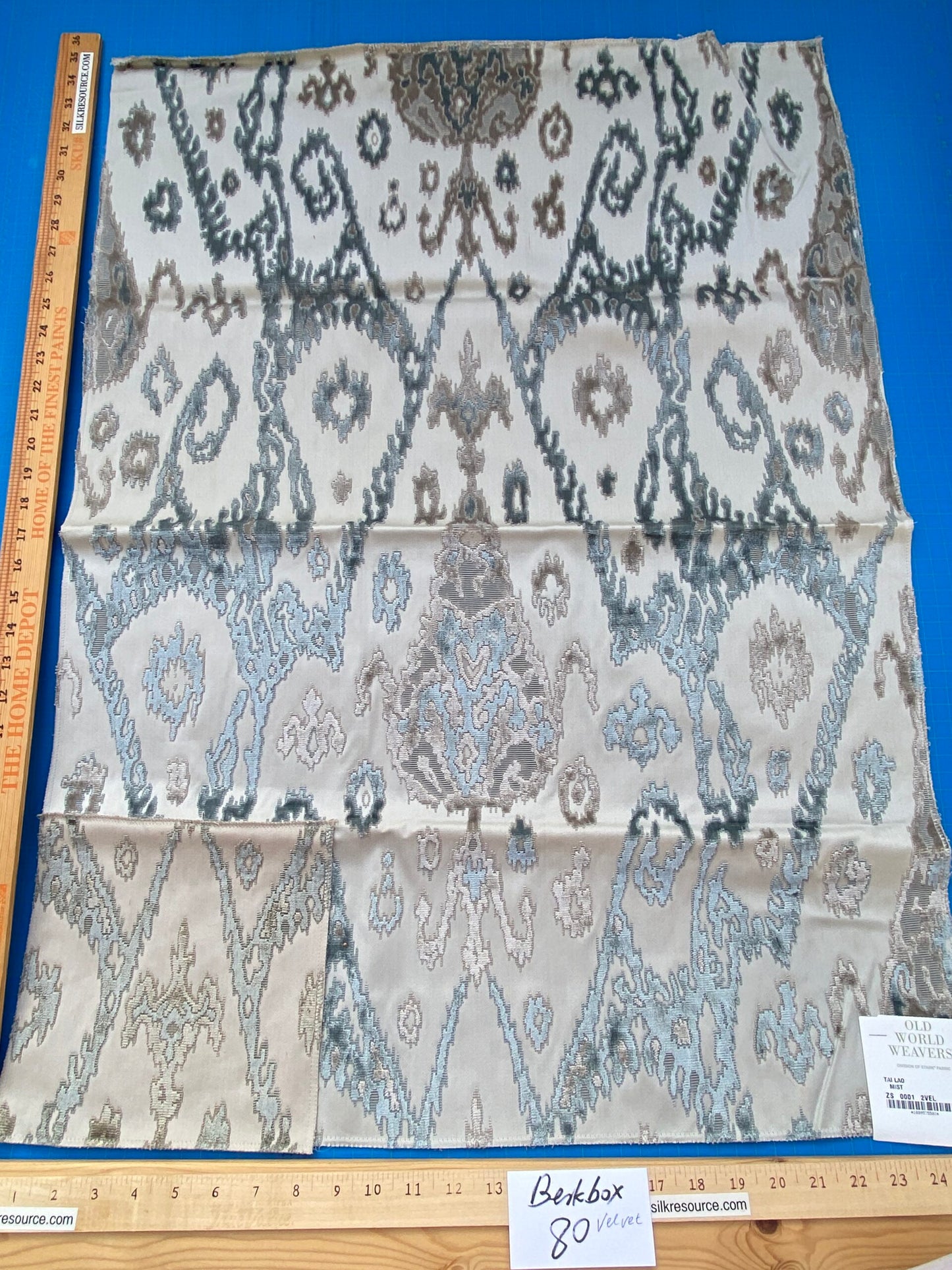 18 Berkbox80 Square Velvet by Old World Weavers Tai Lao Mist  Art Deco Blue White Cream MSRP USD532/y