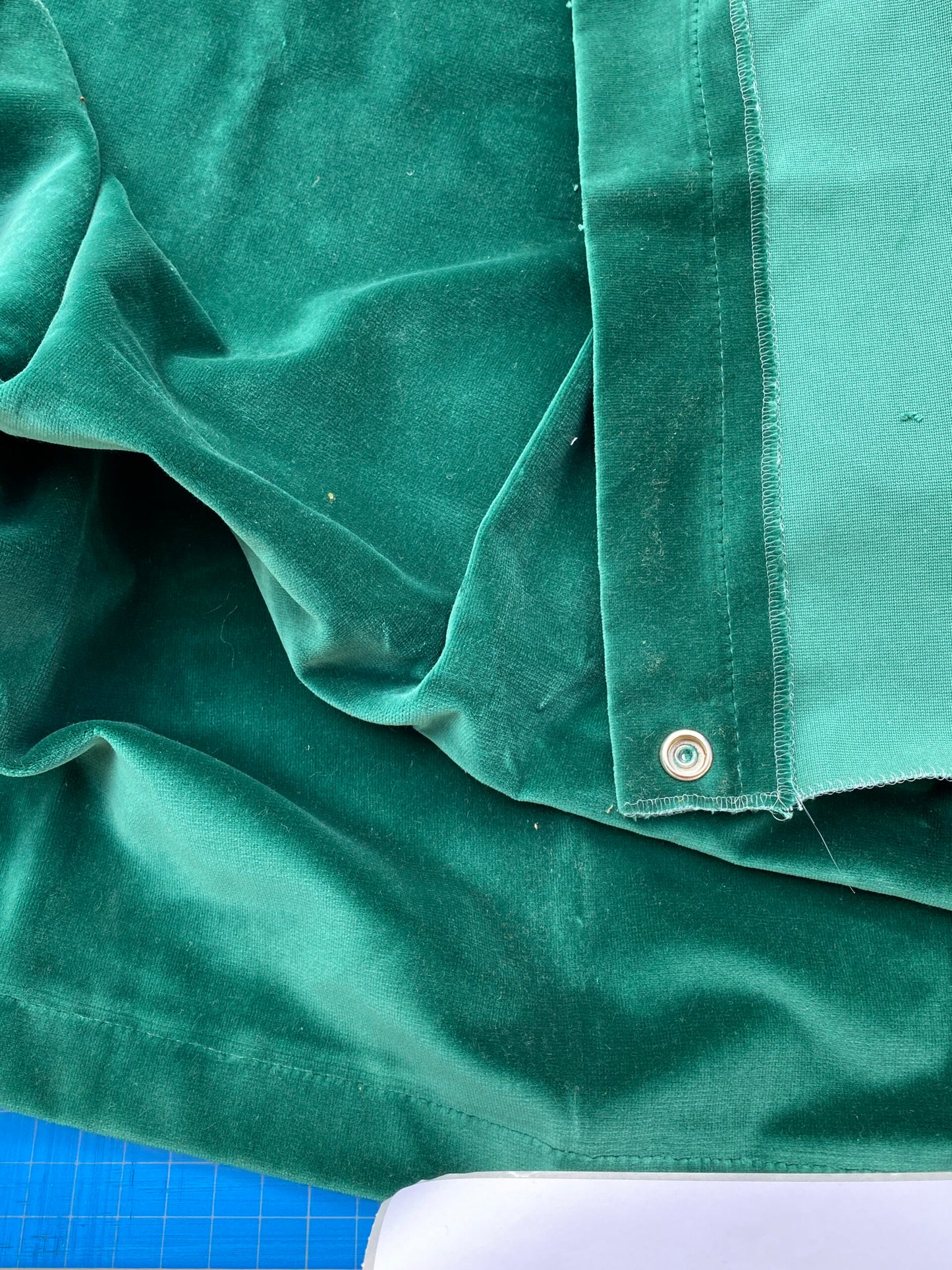 2 Berkbox81 Square Velvet Velours Elegance Green Solid  Cotton MSRP USD 300+/y