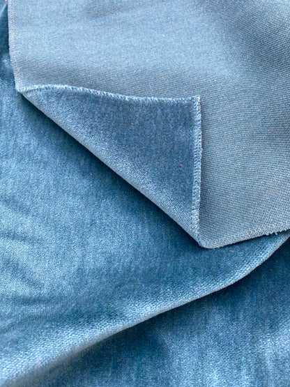 13 Berkbox81 Square Velvet by Scalamandre Bay Velvet Surf Outdoor Blue Solid MSRP USD300+/y