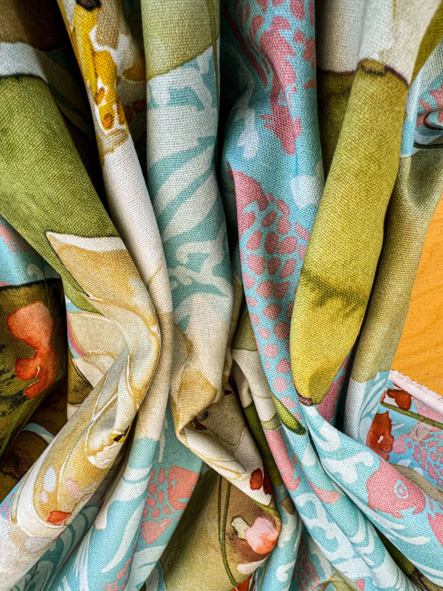 2.2y Scalamandre Fonthills Nenuphar Waterlily Lotus Pond Koi Fish Blue