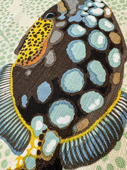 1.4 y Scalamandre Barbuda Coral/Apricot/Green Gold Dots Fish Nautical Ocean