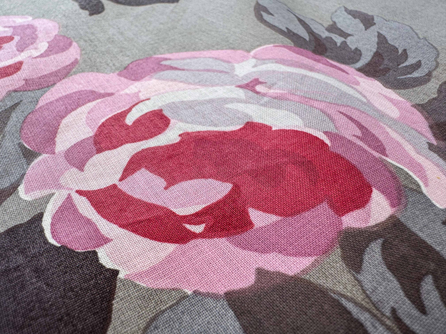 2.5y Scalamandre Eugenie Flowers Botanical Floral Tree Foliage