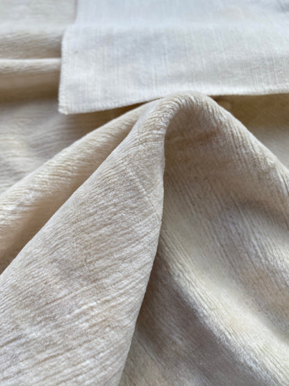 5 Berkbox83 Square Velvet by Old World Weavers Como Linen Creme Beige Texture MSRP USD 354/y