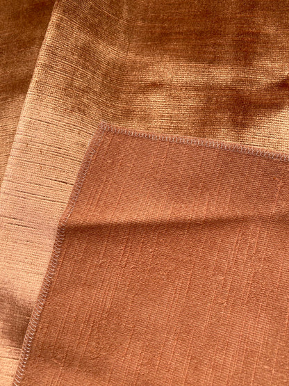 18 Berkbox83 Square Velvet by Old World Weavers Taos Silicon Finis Amber Copper Brown Solid Texture MSRP USD210/y