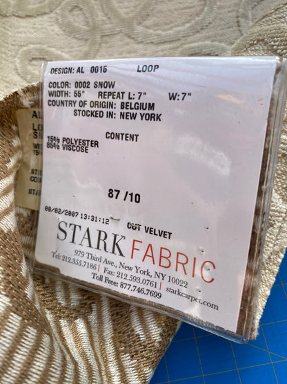 23 Berkbox84 Square Velvet by Old World Weavers Loop Snow Beige Abstract Graphic MSRP USD 320/y