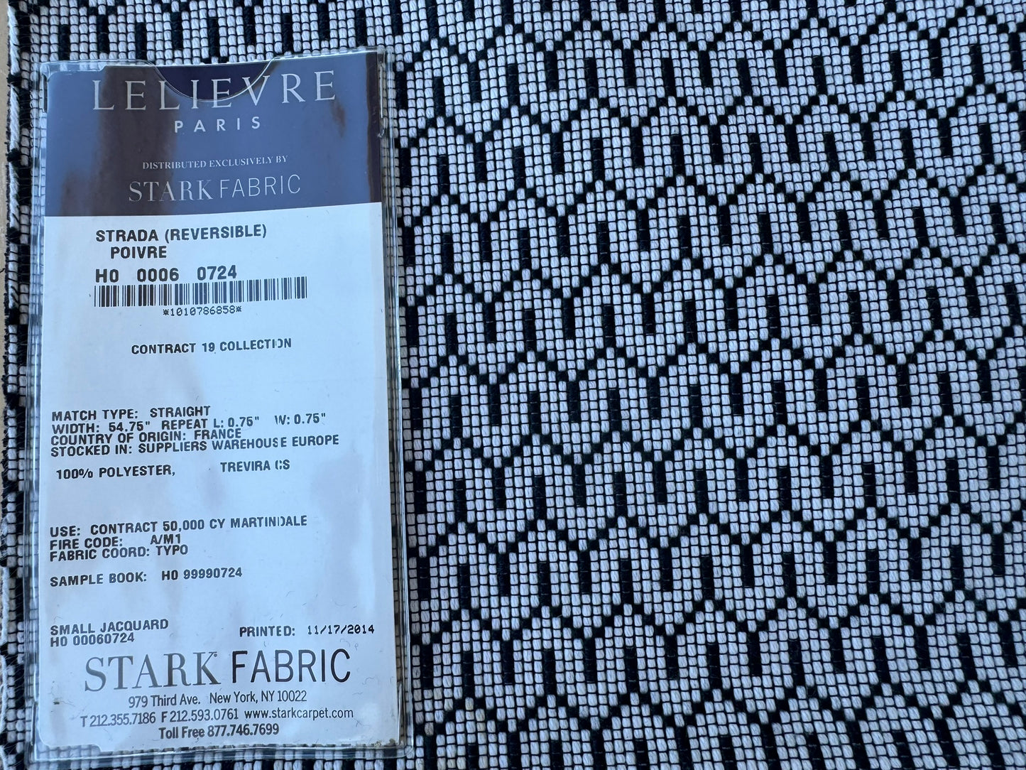 4 EV56 Square 25" x 25" Jacquard by Lelievre Strada Reversible Poivre Black and White Small Jacquard Small Scale Chevron Geometric MSRP USD 602/y