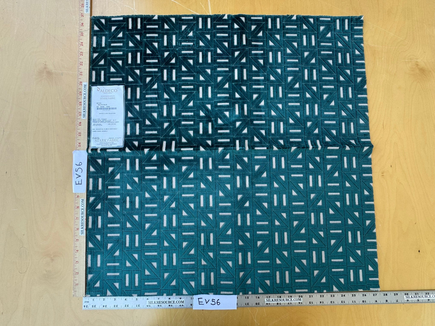 5 EV56 Square 25" x 25"  Scalamandre Aldeco  Miter Baltic Blue White Cut Velvet Geometric
