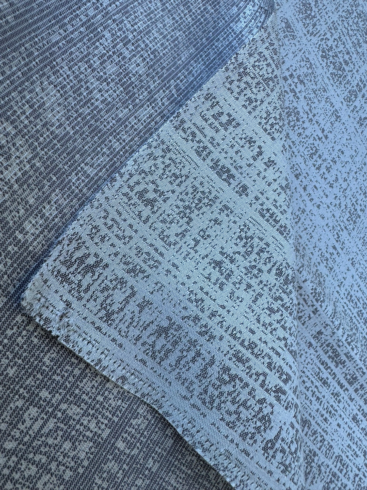 6 EV56 Square 25" x 25" Scalamandre Lelievre Paris  Pietra Platine Gray White 100% Polyester Small Scale Texture