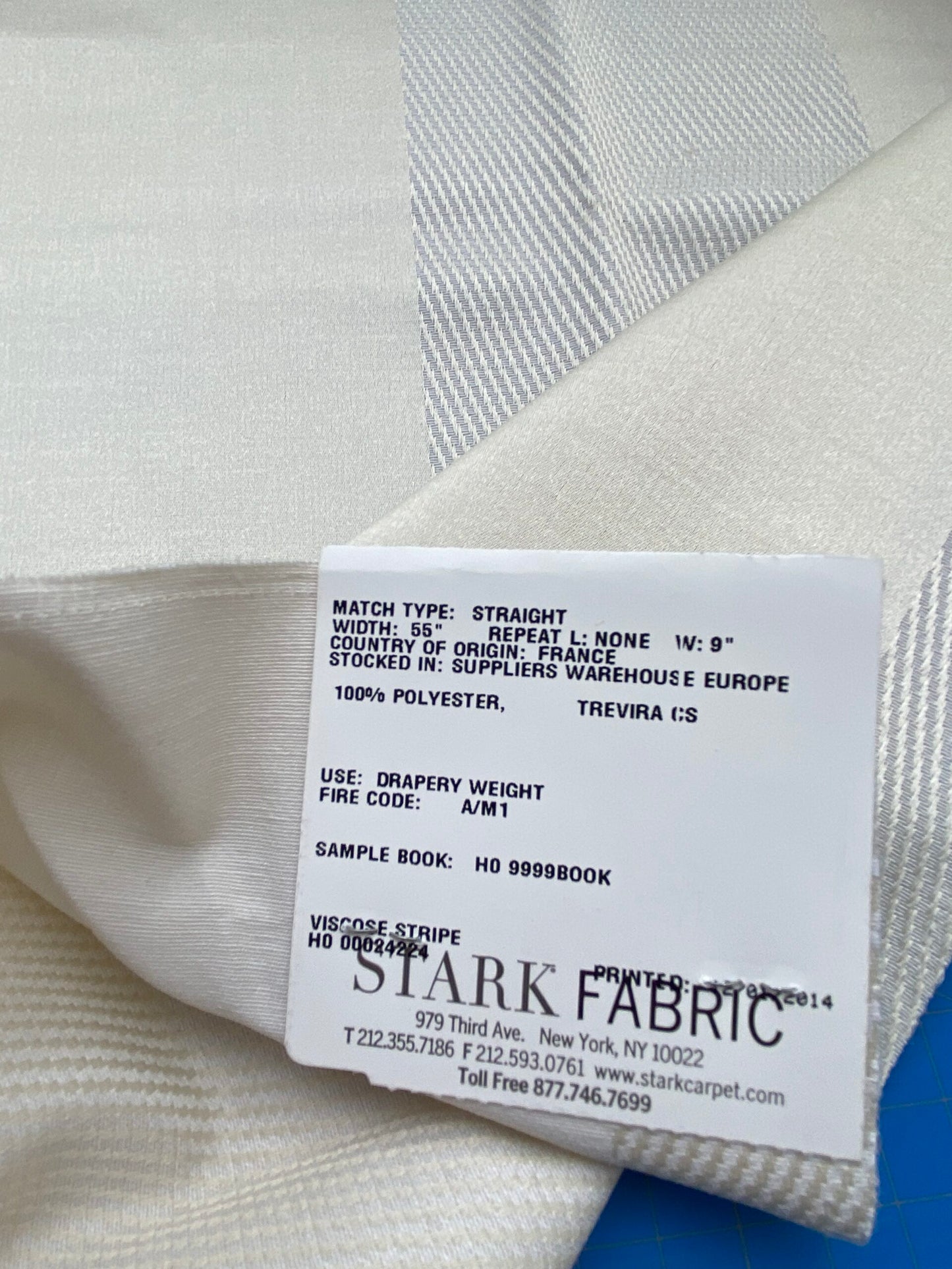 36 Berkbox85 Square Jacquard by Lelievre Paris Colonne Ivorie Cream White Stripe MSRP USD444/y