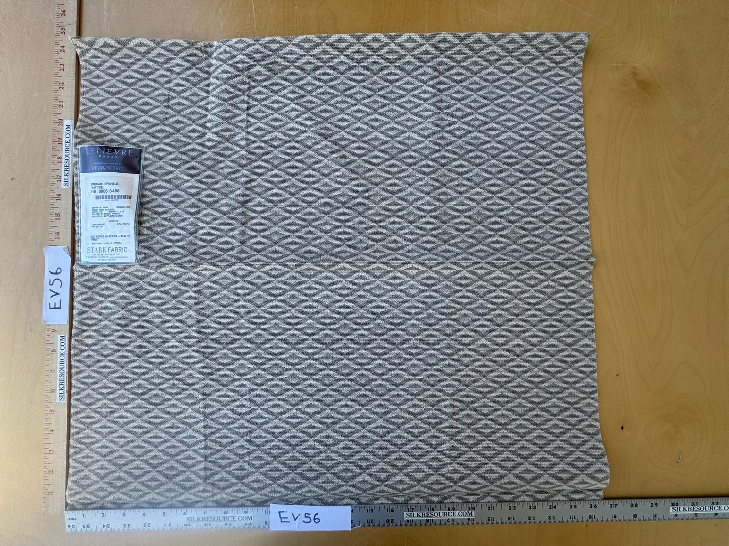 22 EV56 Square 25" x 25" Scalamandre Lelievre Paris Origami Epingle Naturel Gray White Diamond Geometric Small Scale MSRP USD374/y