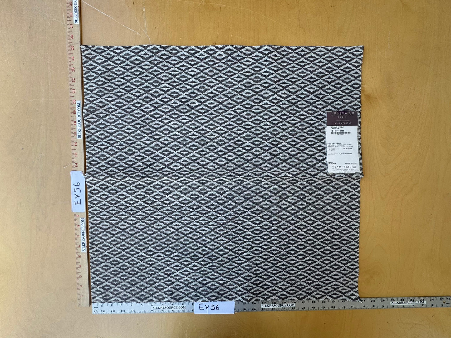24 EV56 Square 25" x 25" Scalamandre Lelievre Paris Origami Epingle Moutte Gray White  Diamond Geometric Small Scale MSRP USD374/y