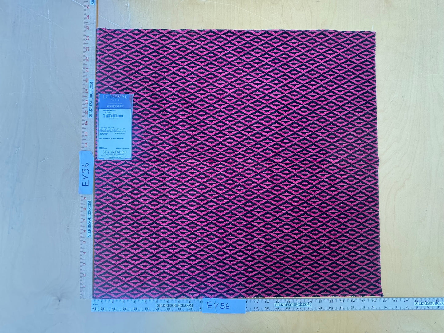 25 EV56 Square 25" x 26" Scalamandre Lelievre Paris Origami Epingle Nectar Pink Black Diamond Geometric Small Scale MSRP USD374/y