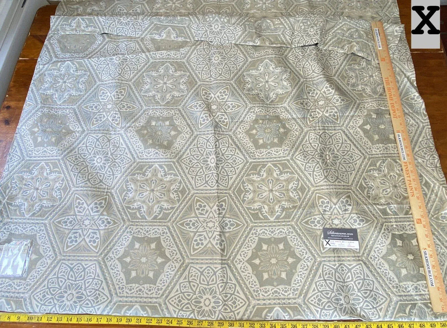 1 Boxx Scalamandre 2.2 Yards Highland Court KALEIDOSCOPE Silk Blend Medallion Tile Damask Seafoam Cream Pale Aqua