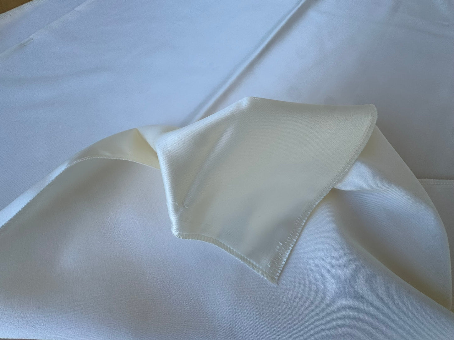 39 EV56 Square 25" x 27" Scalamandre Lelievre Paris Miroir Ivoire Ivory White Solid Polyester MSRP USD374/y