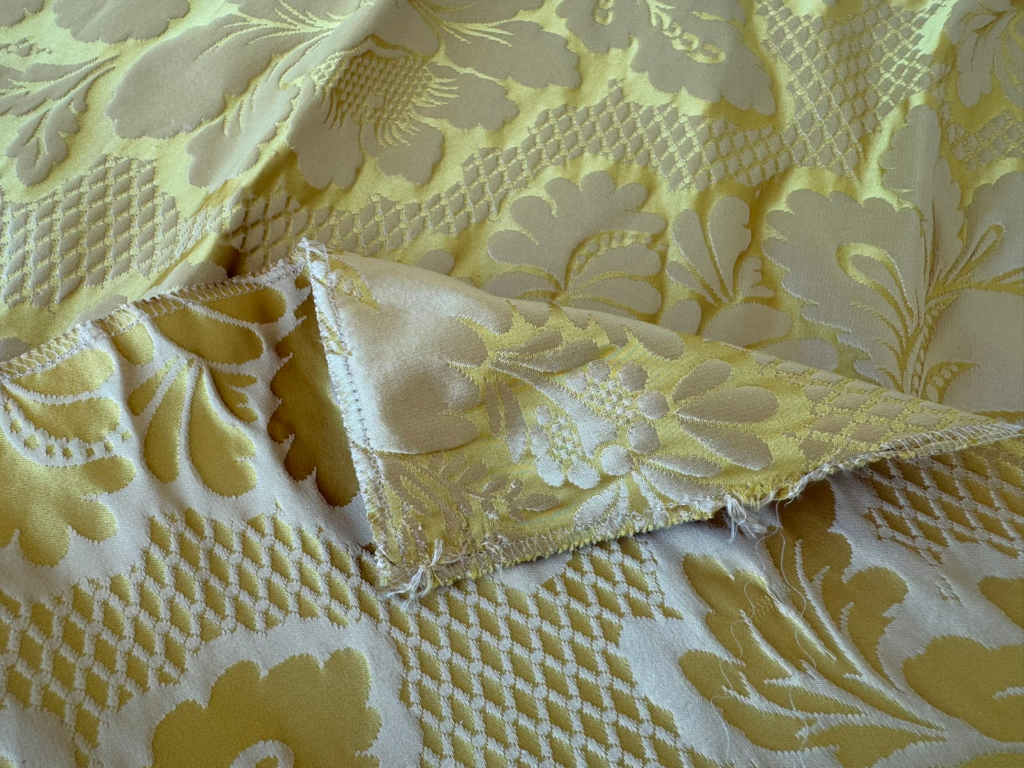 51 EV56 Square 24" x 24" Tassinari and Chatel Volanges Or Yellow Gold Floral Historic MSRP USD 1354/y