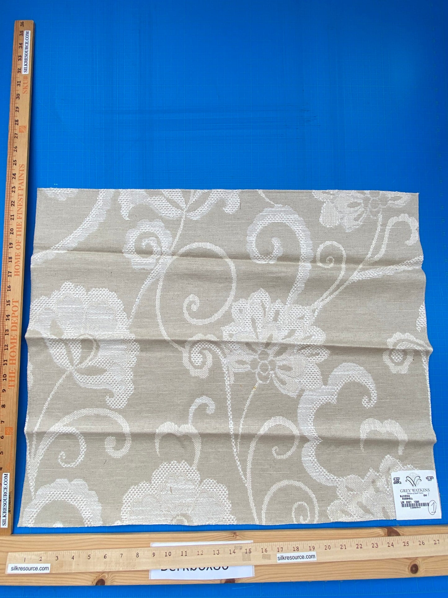 31 Berkbox86 Square Jacquard by Grey Watkins Slovenia Eggshell Beige White Large Crewel Flower Lampas Fr Italy Damask Novelty MSRP USD 290/Y